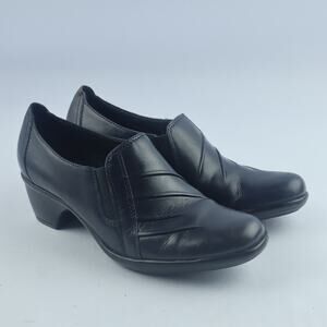 Clarks Shoes Women 6M Black Partridge Slip On Leather Pleated Casual Heel 89487